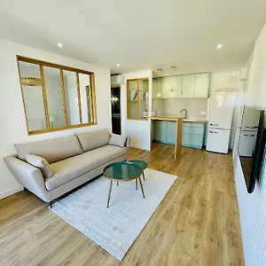 Superbe T2 Avec Vue Et Piscine Appartamento